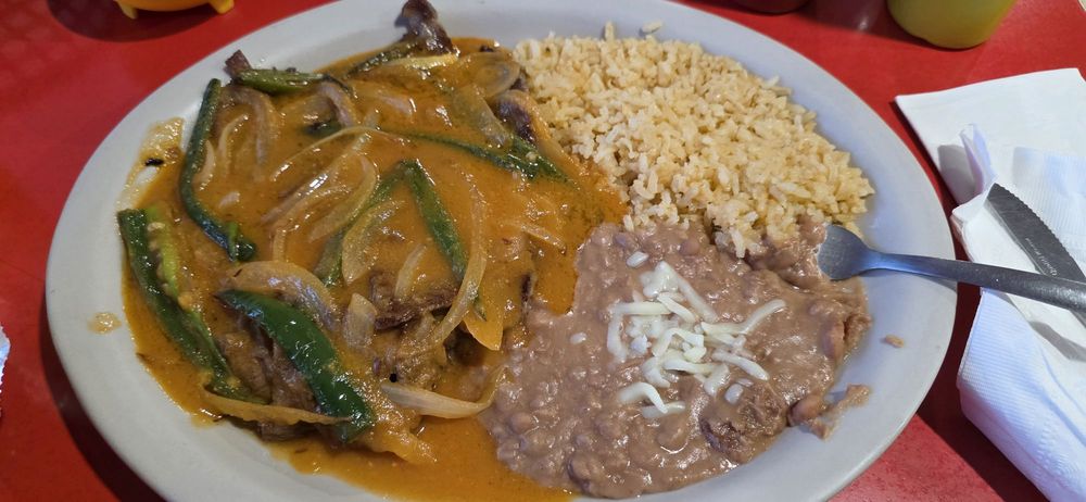Real public photo of bistec ranchero at La Lupita